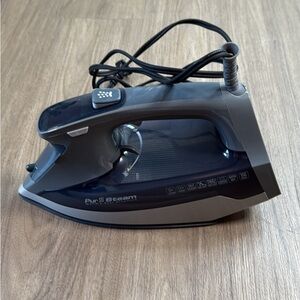 Pur Steam Iron - Black and Gray